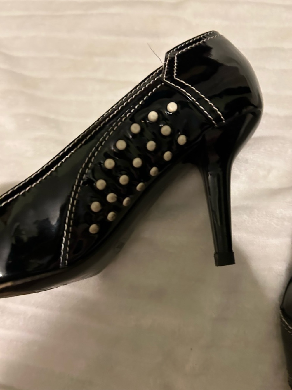 TOD'S | Black Patent Pumps With White Stitching Sz 8.5 - Picture 10 of 10